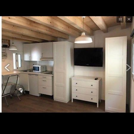 Mini Piso Con Escaleras Leilighet Barcelona Eksteriør bilde